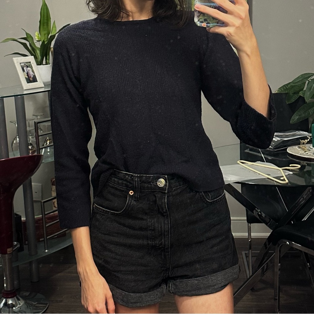 Vintage Jones New York black Lambs wool 3/4 sleeve sweater